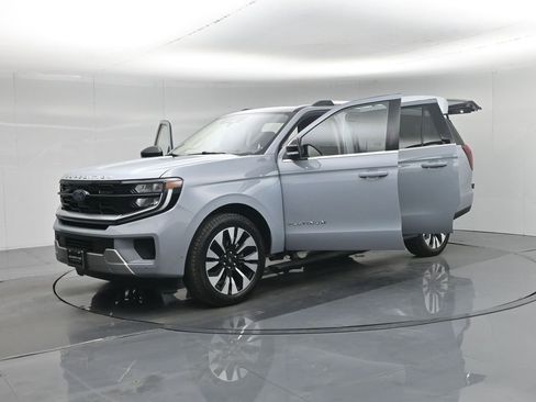 Used 2025 Ford Expedition Max Platinum w/ Driver's Package image 45