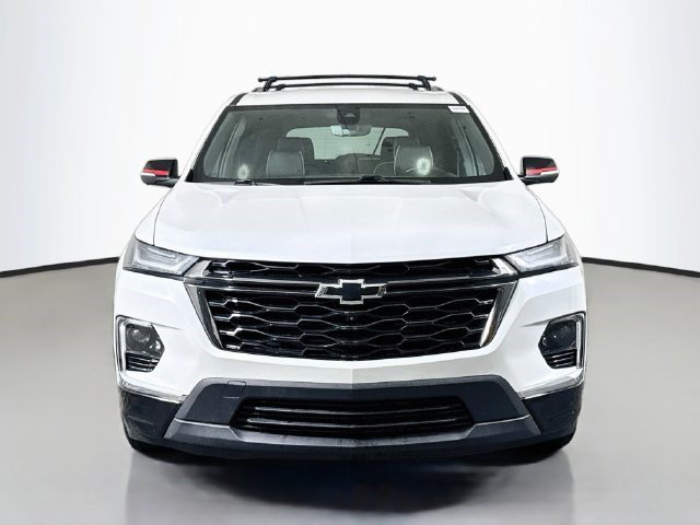 Used 2023 Chevrolet Traverse Premier w/ Redline Edition FWD image 2
