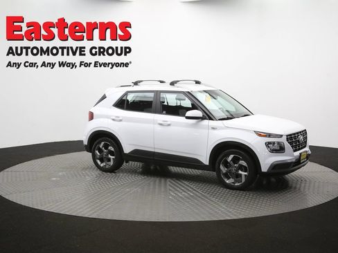 Used 2021 Hyundai Venue SEL FWD image 46