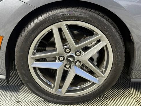 Used 2024 Ford Mustang Convertible RWD image 14