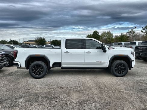 New 2026 GMC Sierra 3500 AT4 w/ AT4 Premium Plus Package image 10