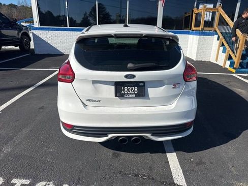 Used 2016 Ford Focus ST image 16
