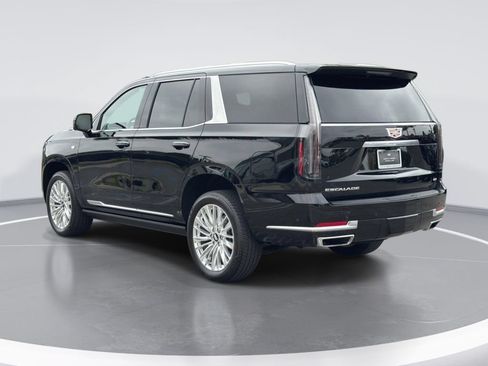 Certified 2026 Cadillac Escalade Luxury RWD image 5