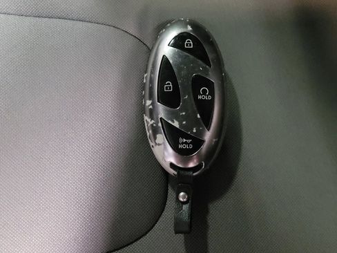 Used 2024 Hyundai Elantra SEL FWD image 32