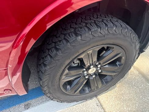 Used 2018 Ford F150 King Ranch w/ Equipment Group 601A Luxury AWD/4WD image 11