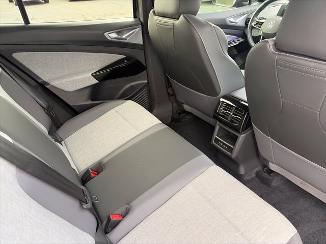 Used 2025 Volkswagen ID.4 Pro AWD/4WD image 6