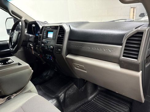 Used 2017 Ford F350 XL w/ Power Equipment Group image 19