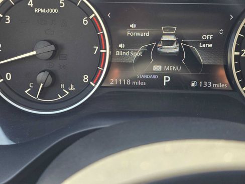 Used 2023 Nissan Rogue SV w/ SV Premium B Package FWD image 27