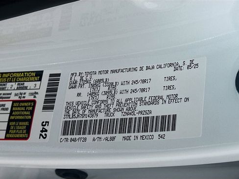 Used 2025 Toyota Tacoma SR5 image 30