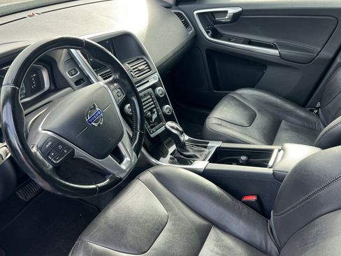 Used 2015 Volvo XC60 T5 image 7