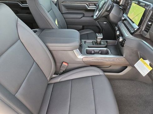 New 2026 GMC Sierra 1500 SLT w/ SLT Premium Package image 11