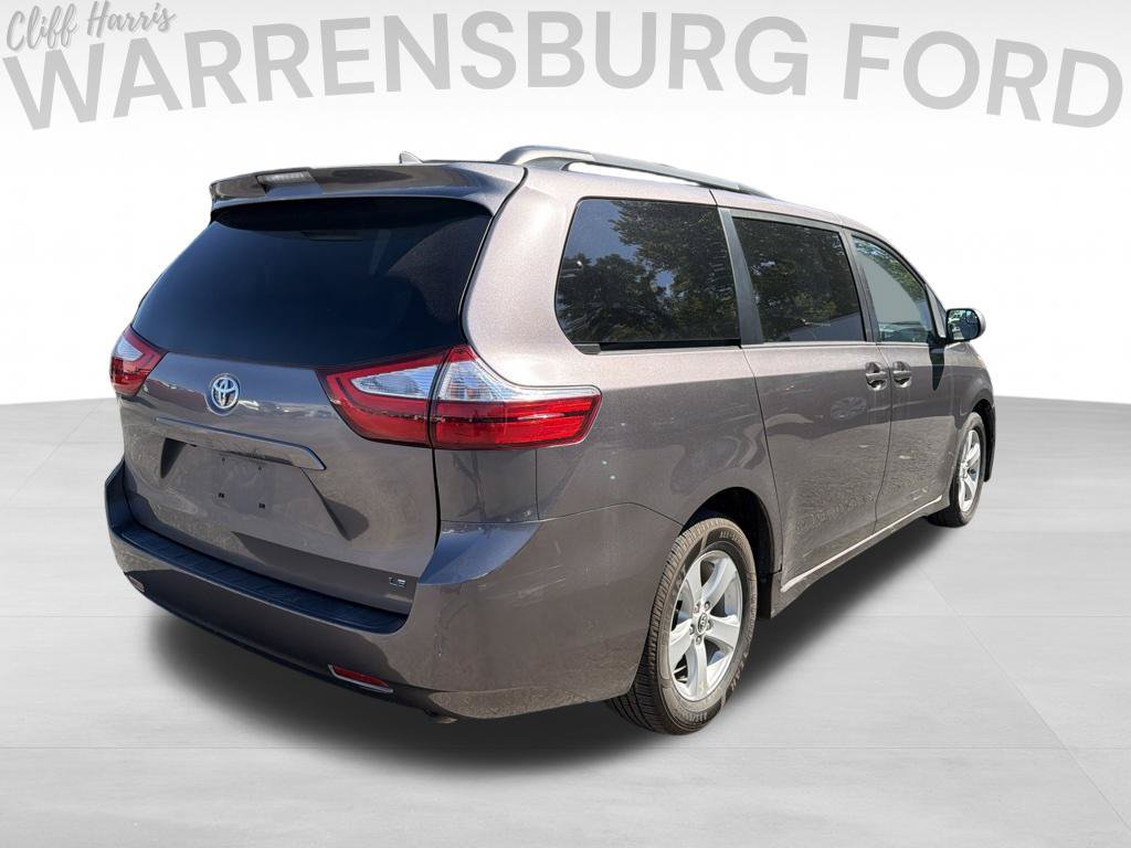 Used 2019 Toyota Sienna LE FWD image 7
