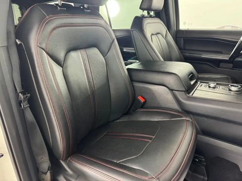 Used 2024 Ford Expedition Limited AWD/4WD image 34