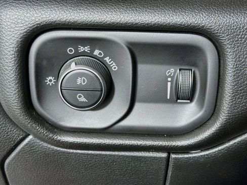 Used 2026 RAM 2500 Tradesman AWD/4WD image 16