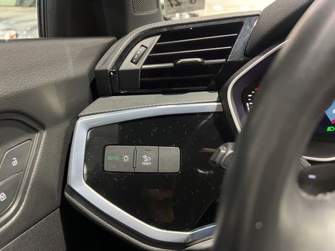 Used 2022 Audi Q3 2.0T Premium Plus image 38