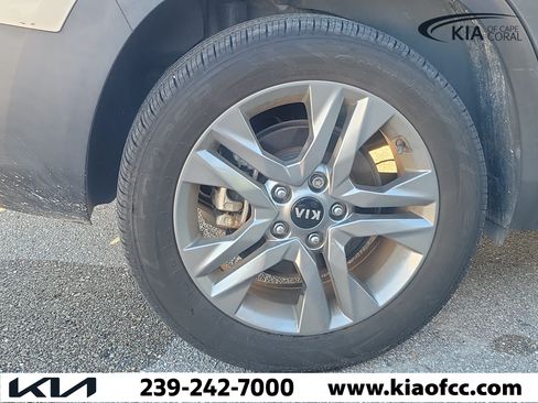 Used 2021 Kia Seltos S AWD/4WD image 7