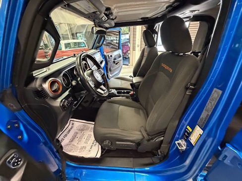 Used 2021 Jeep Gladiator Mojave w/ Trailer Tow Package AWD/4WD image 59