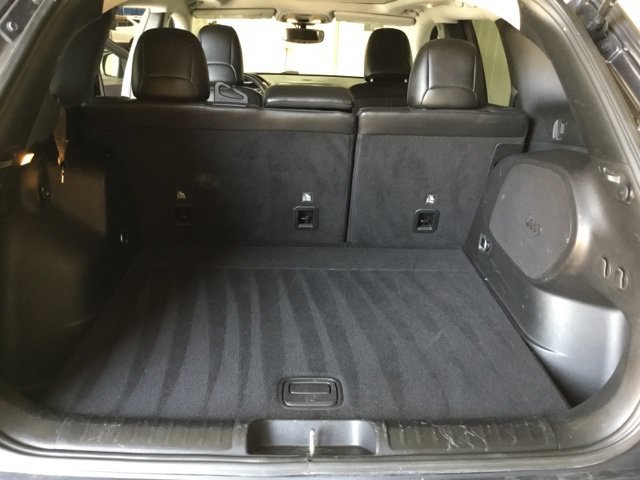 Used 2019 Jeep Cherokee Limited AWD/4WD image 44