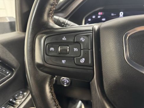 Used 2024 GMC Sierra 2500 AT4 image 15