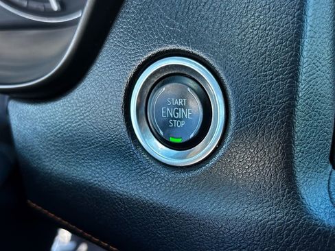 Used 2021 Cadillac XT4 Sport image 15