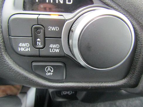 Used 2025 RAM 1500 Tradesman w/ Night Edition AWD/4WD image 36