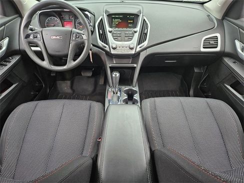 Used 2017 GMC Terrain SLE image 11