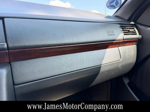 Used 1995 Mercedes-Benz E 320 Convertible image 80