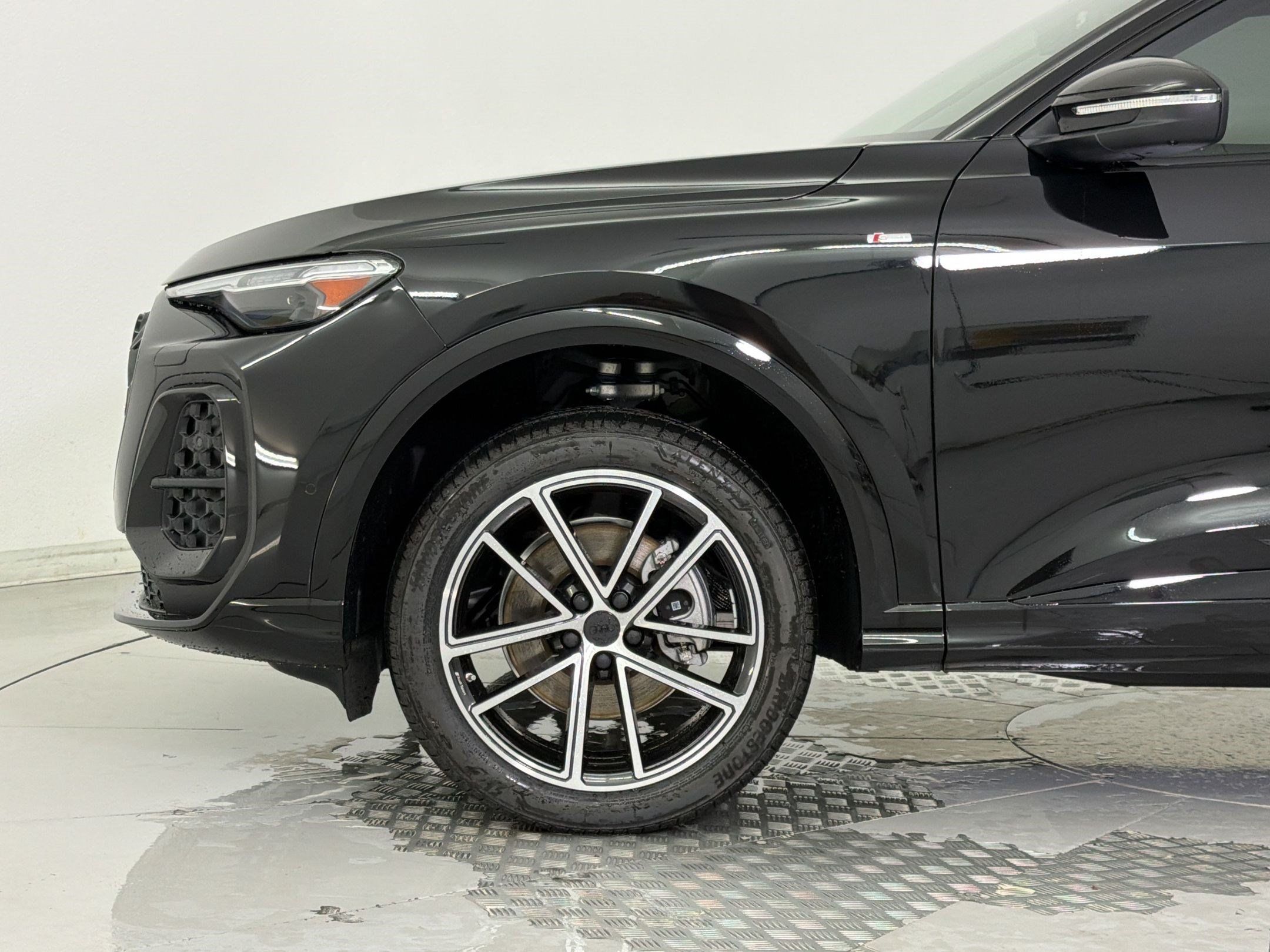 New 2026 Audi Q5 Premium Plus AWD/4WD image 23