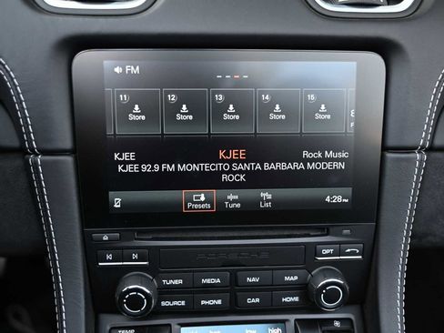 Used 2020 Porsche 718 Boxster Spyder image 26