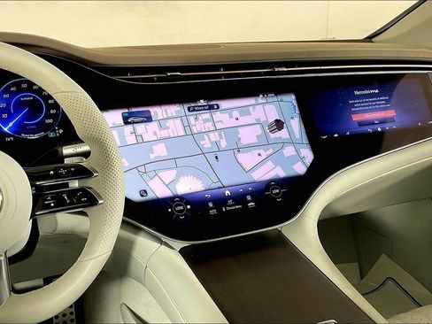 Used 2022 Mercedes-Benz EQS 580 4MATIC Sedan image 5
