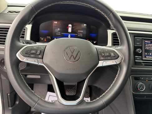 Certified 2023 Volkswagen Atlas SE FWD image 22