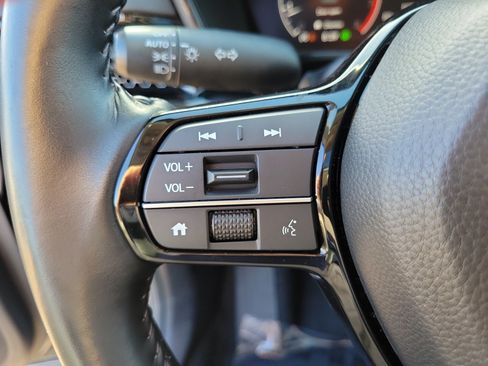 Used 2025 Honda CR-V EX-L image 18