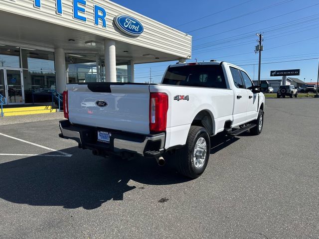 Used 2024 Ford F350 XLT AWD/4WD image 2