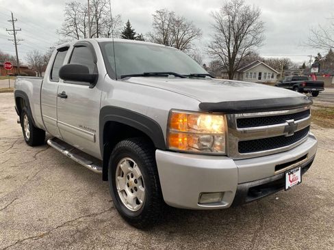 Used 2010 Chevrolet Silverado 1500 LT w/ Power Pack Plus image 3