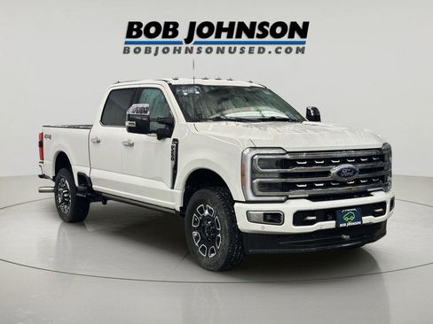 Used 2023 Ford F250 Platinum image 2