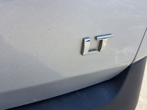 Used 2020 Chevrolet Traverse LT w/ LT Premium Package AWD/4WD image 12