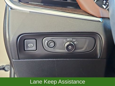 Used 2020 Buick Enclave Avenir w/ Avenir Technology Package AWD/4WD image 15
