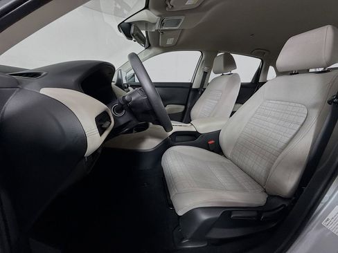 Certified 2023 Honda HR-V LX image 18