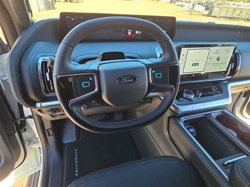 New 2025 Ford Expedition Platinum w/ Stealth Performance Package image 17