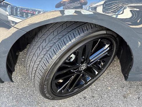 Used 2025 Toyota Camry SE image 24