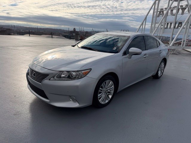 Used 2015 Lexus ES 350 w/ Premium Package FWD image 7