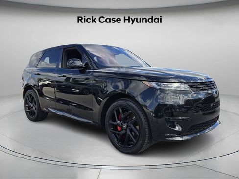 Used 2023 Land Rover Range Rover Sport SE Dynamic image 9