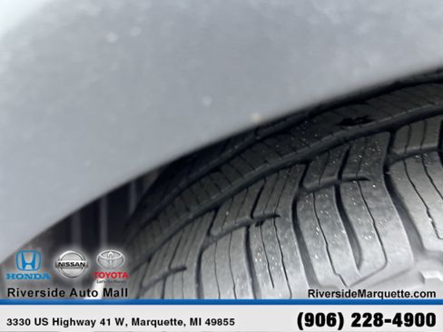 Used 2017 Honda Pilot Elite image 12