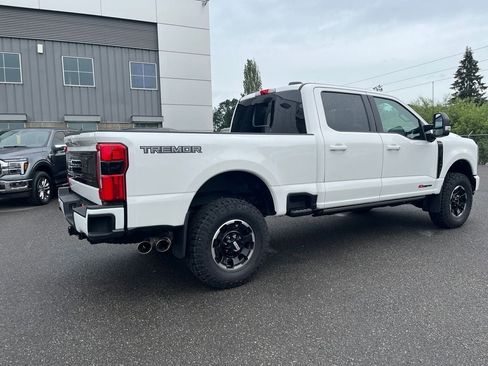Used 2025 Ford F350 Platinum w/ Tremor Off-Road Package AWD/4WD image 6