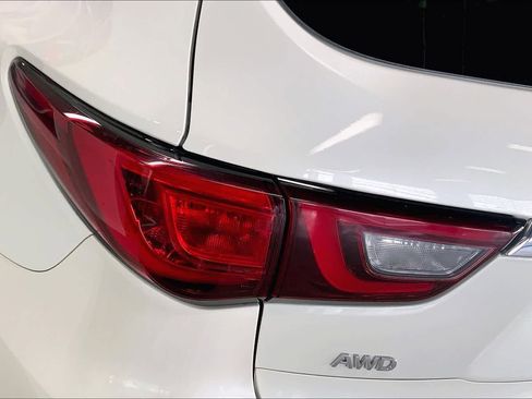 Used 2019 INFINITI QX60 Luxe w/ Essential Package image 29