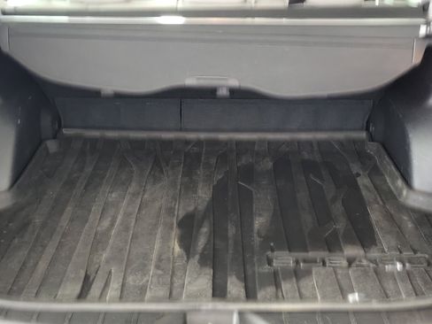 Used 2016 Subaru Forester 2.5i Premium w/ All-Weather Package image 28