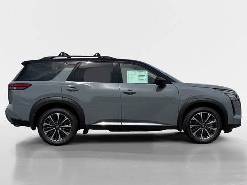 New 2026 Nissan Pathfinder Platinum AWD/4WD image 7
