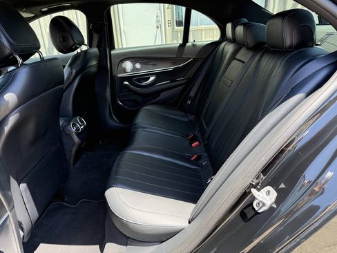 Used 2020 Mercedes-Benz E 450 4MATIC Sedan image 16