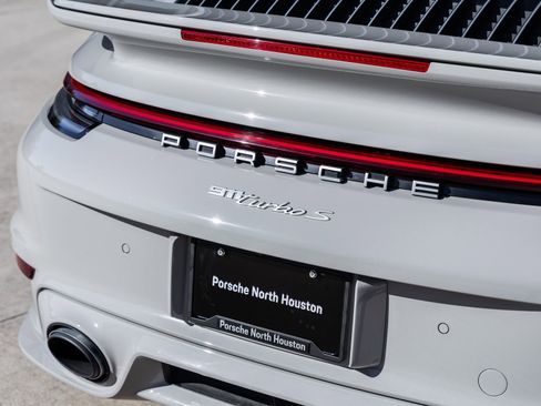 Certified 2022 Porsche 911 Turbo S w/ 911 Turbo Sportdesign Package image 16