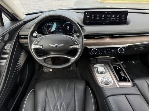Used 2023 Genesis G80 image 18